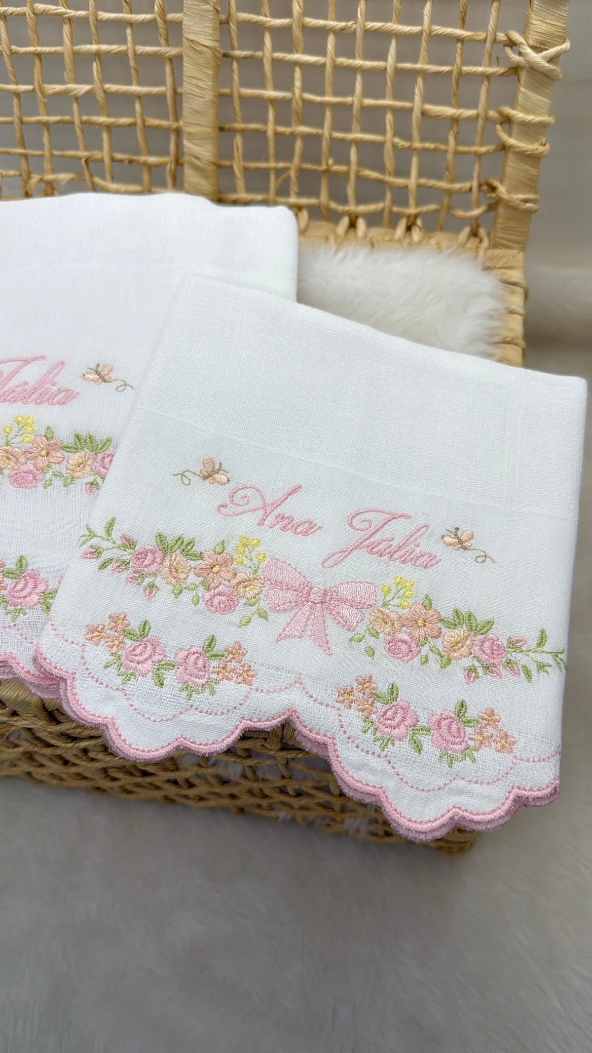 Kit 2 Fraldas Bordadas Laço Petit Jardin