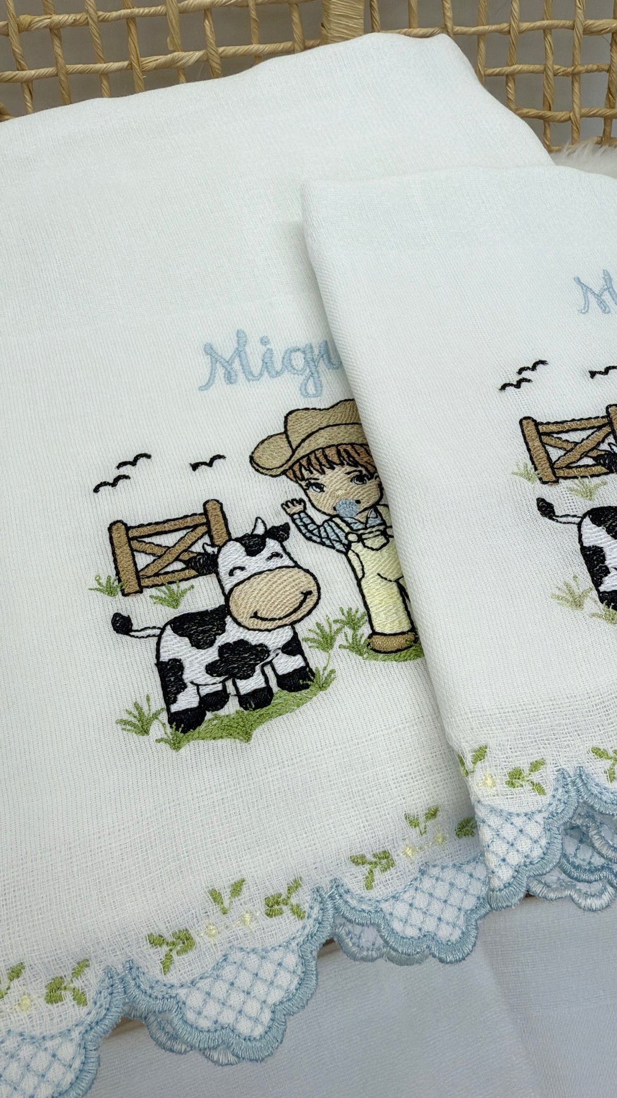 Kit 3 Fraldas Bordadas Encanto da Fazenda
